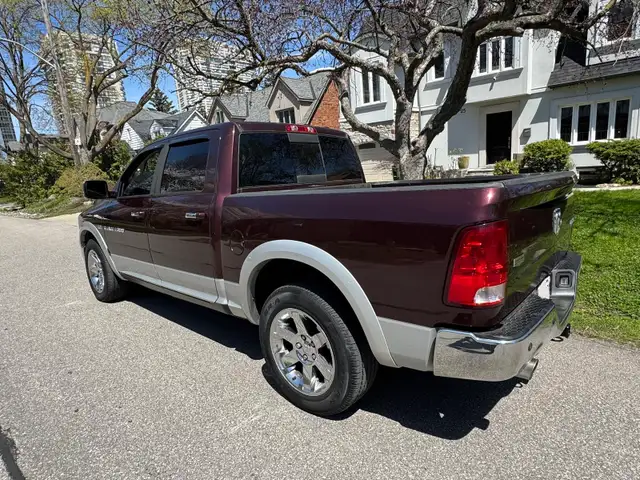 2012 Dodge Ram 5.7 hemi Laramie crew cab 4x4 full load - Photo 3