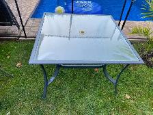 table et chaise de patio tout aluminium