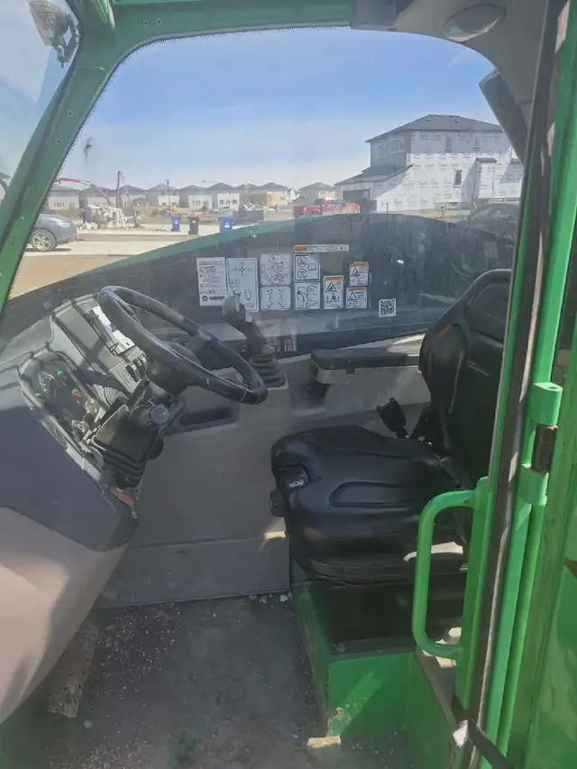 FOR RENT: 2016 JLG Telehandler – 10,000 lb / 55 ft Reach - Photo 3