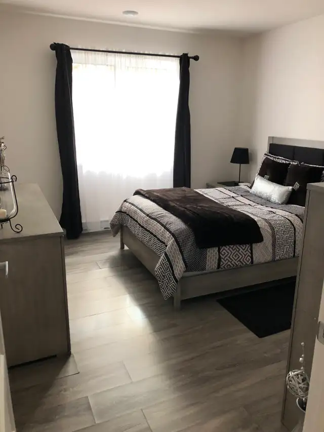 Appartement 4 1/2 au RDC à louer STYLE CONDO avec GARAGE - Photo 9