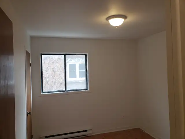 Tres Grand 4½ Apartment for Rent – Rosemont La Petite-Patrie - Photo 9