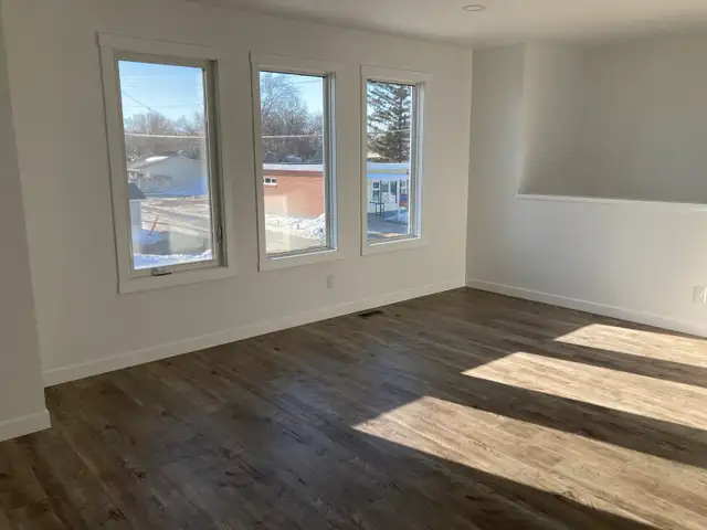 Homes for Rent in Plum Coulee - Photo 3