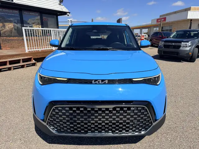 2023 Kia Soul EX - Photo 3