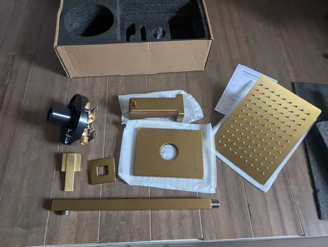 Brand New Gold Rainfall Shower Tub Kit For Sale - Photo 4