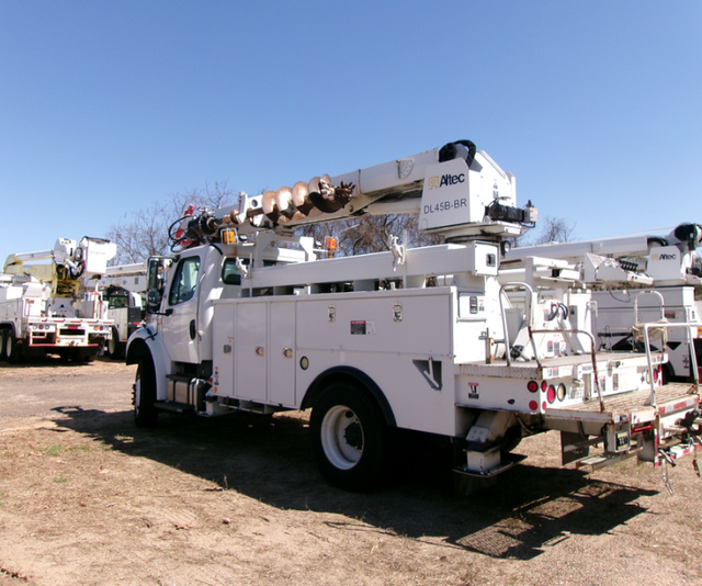 2013 Freightliner M2-106 Altec DL45-BR Digger Derrick - Photo 4