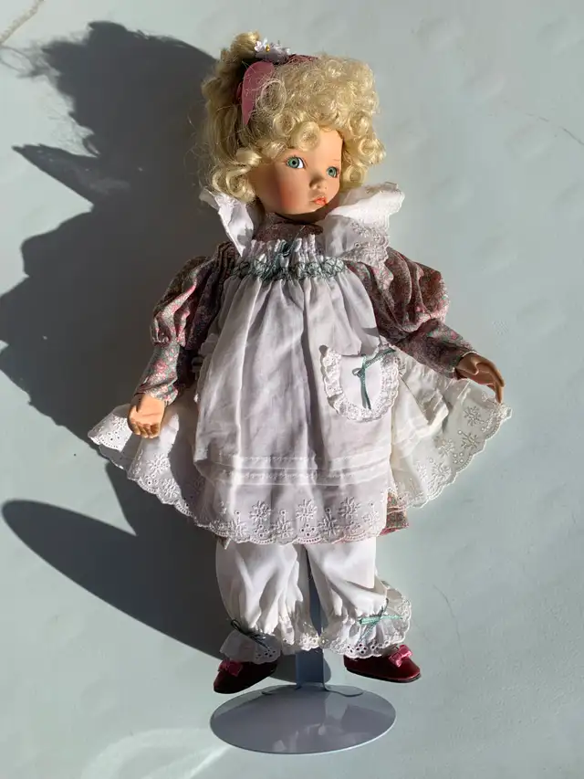 COLLECTABLE DOLLS  FOR SALE - Photo 10