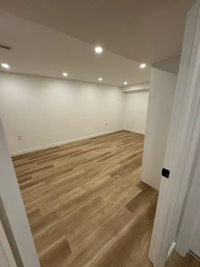 1 BR Apartment Near Oshawa centre and Go station - Photo 4