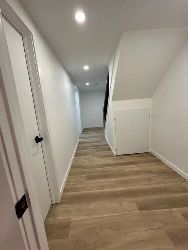 1 BR Apartment Near Oshawa centre and Go station - Photo 8