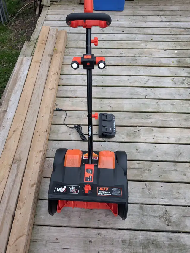 Like New Cordless Electric Snowblower With 2 Batteries For Sale - Photo 6