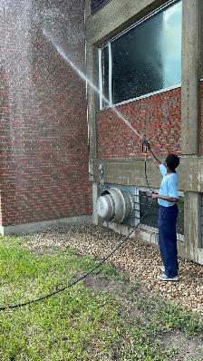 Help wanted $25/hr. Window building wash (Seton area) Wedn - Photo 3
