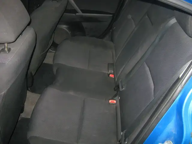 2010 Mazda Mazda3 GS PETIT BUDGET !! - Photo 8