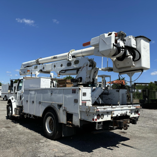 2015 Freightliner M2-106 Altec AA55 Bucket Truck - Photo 4