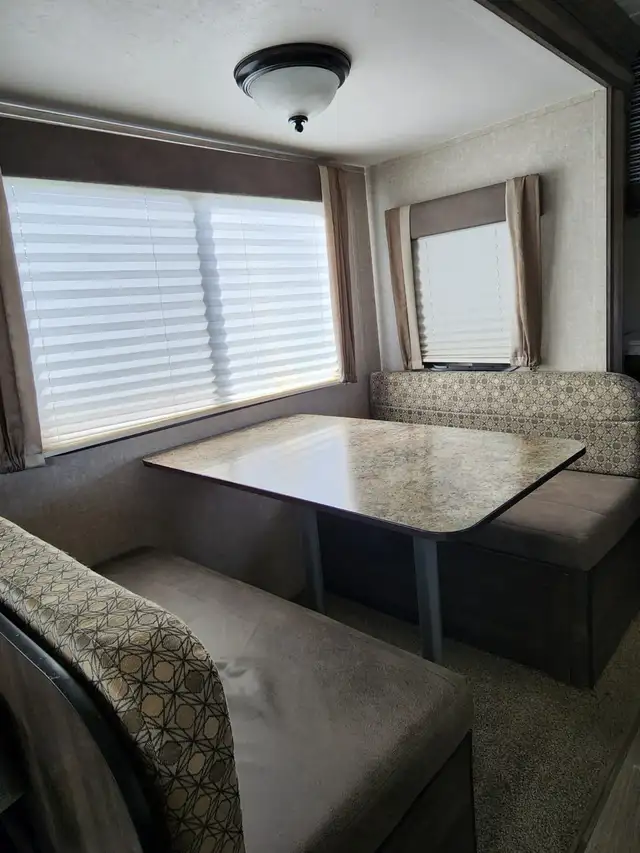 Forest River Holiday Trailer - Photo 7