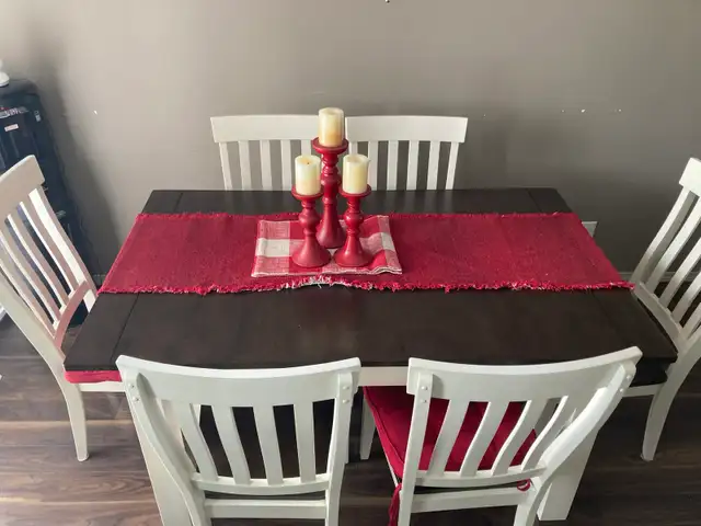 Dining Table - Photo 2