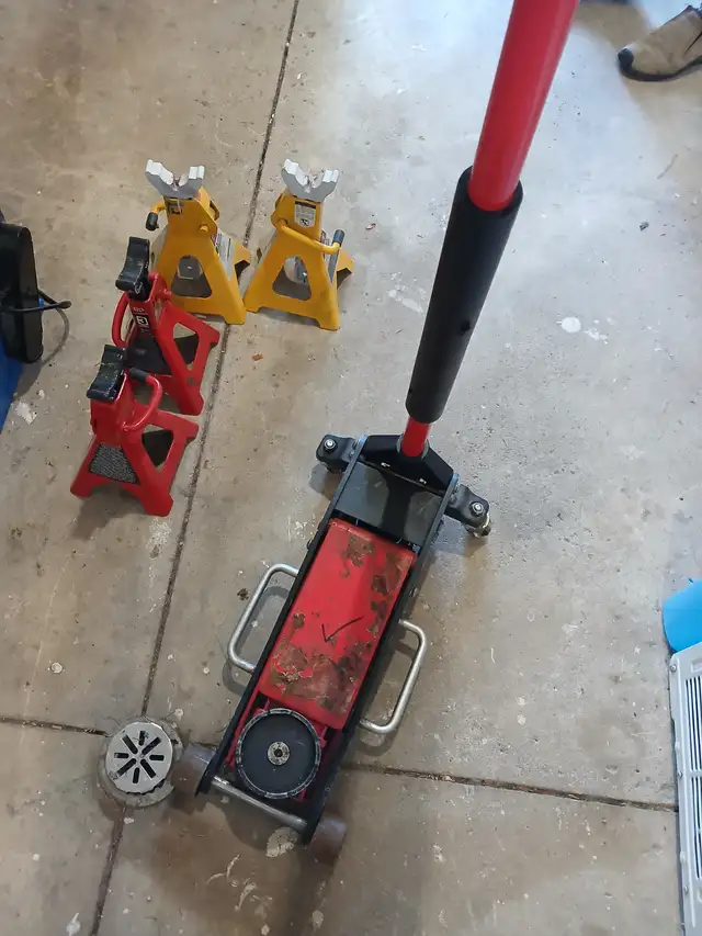 Jack Stands and Floor Jack