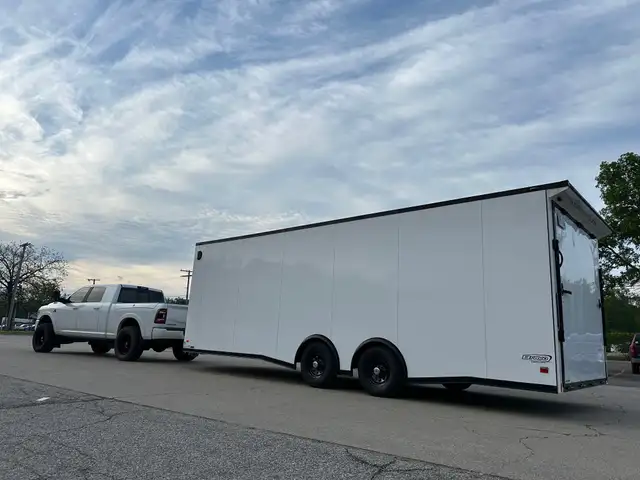 2027 FULLY INSURED VEHICLE CAMPER RV TRANSPORT CANADA/USA ! - Photo 32