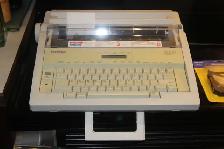 VINTAGE BROTHER AX-500 Electric Typewriter