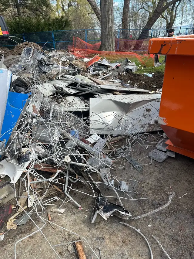 free scrap metal pick up! - Photo 2