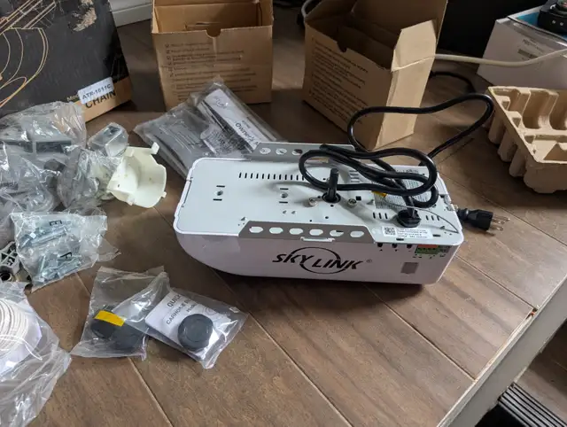 Brand New Skylink Garage Door Opener For Sale - Photo 8