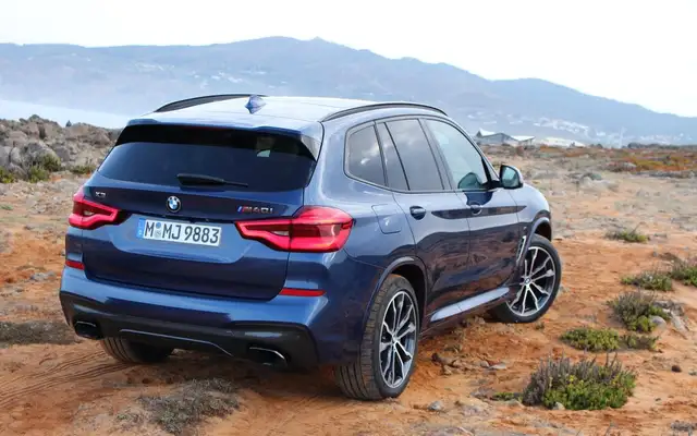 VIP Private Driver (Ottawa to Montreal Airport) - Photo 2