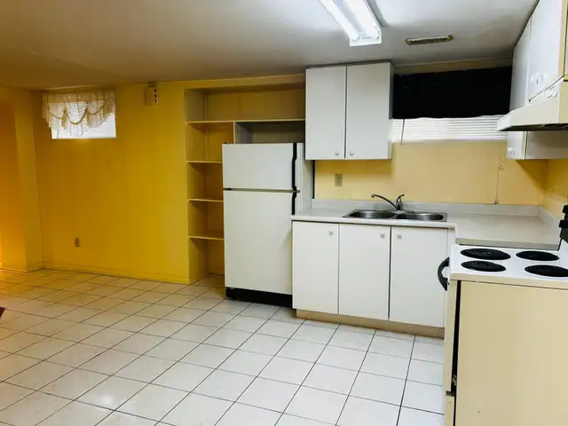 Legal basement for rent - Photo 3