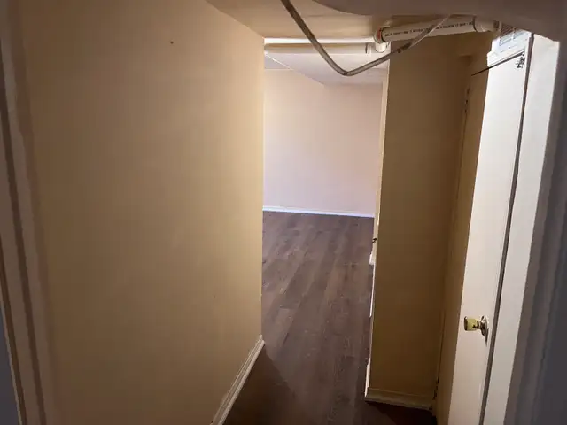 Legal basement for rent - Photo 6