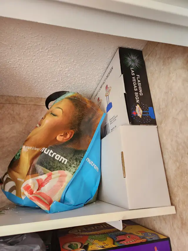 Tiki-theme party supplies - Photo 3