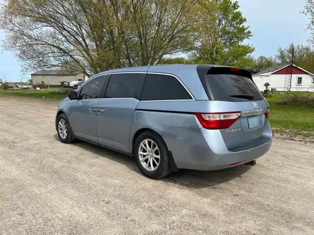 2011 Honda Odyssey - Photo 4