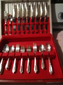 #68-29B  COTILLIAN silverware set for 8 - Photo 2