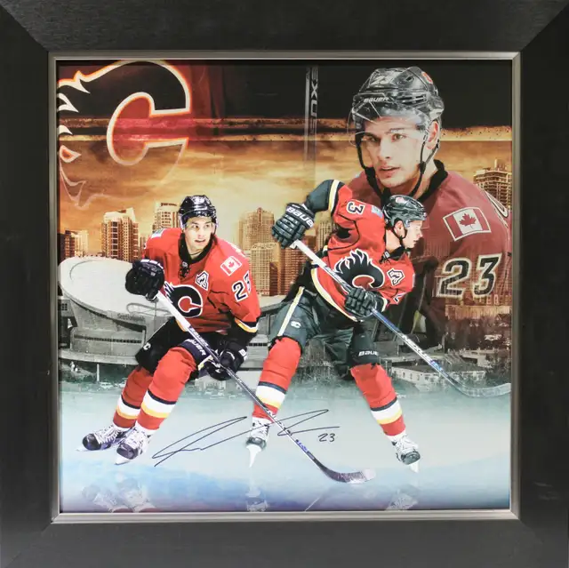 LG. FRAMED #23 MONAHAN CALGARY FLAMES PLAYER PLAQUESZ 33 1/2 X