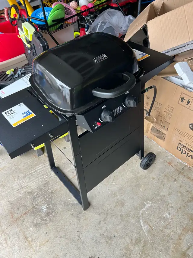 BBQ Assembly - Photo 5