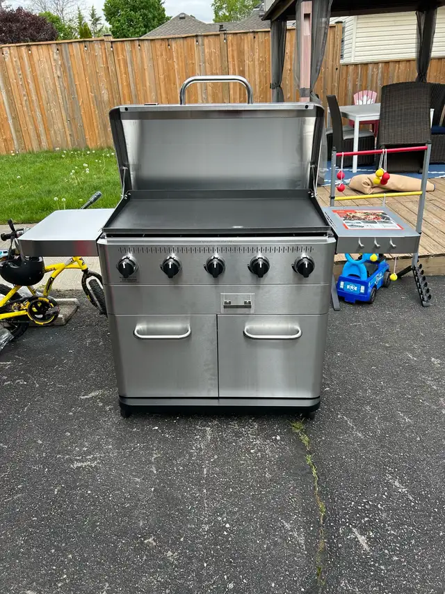 BBQ Assembly - Photo 6