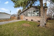 FOR SALE: Beautiful Bi-Level in Westwood on Huge Pie-Shape Lot!