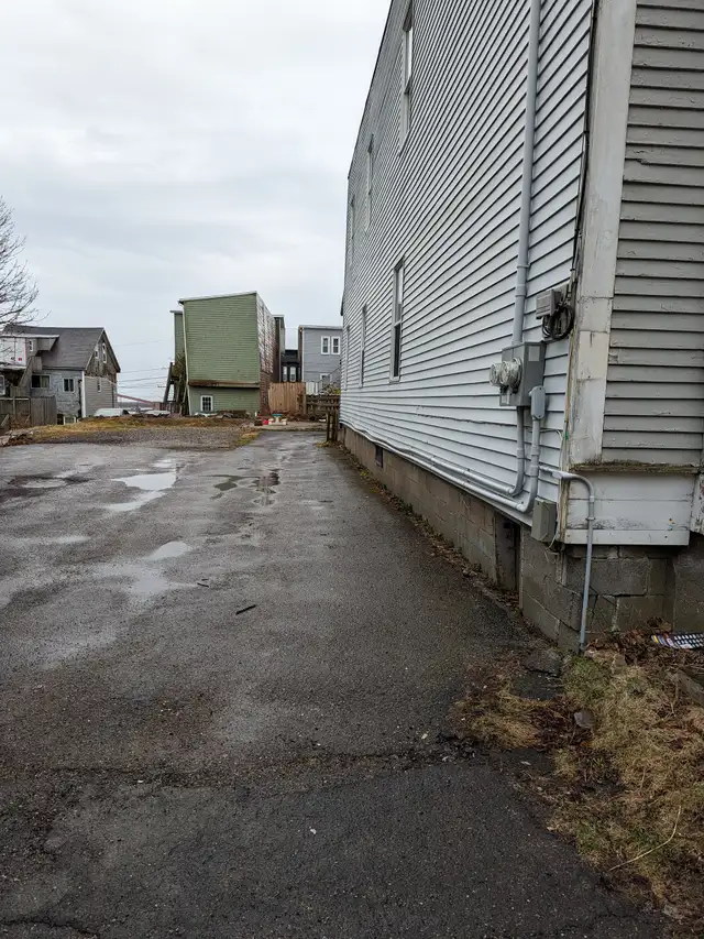 262 King St East - 4BR Uptown, H L incl, Parking, W/D, Balcony - Photo 18