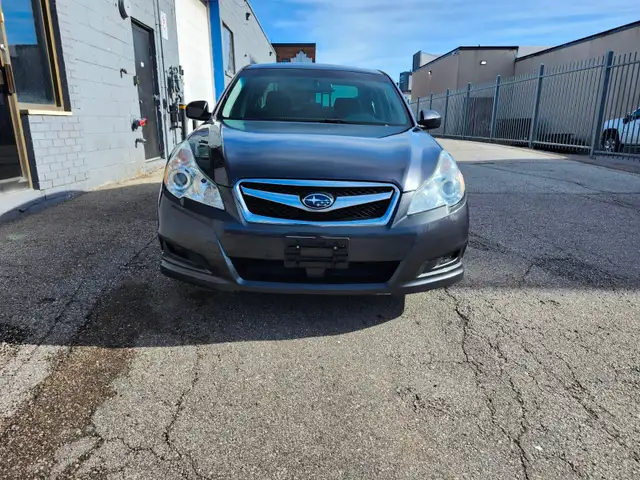 2011 Subaru Legacy   certified - Photo 2