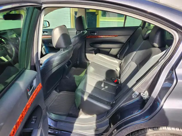 2011 Subaru Legacy   certified - Photo 19