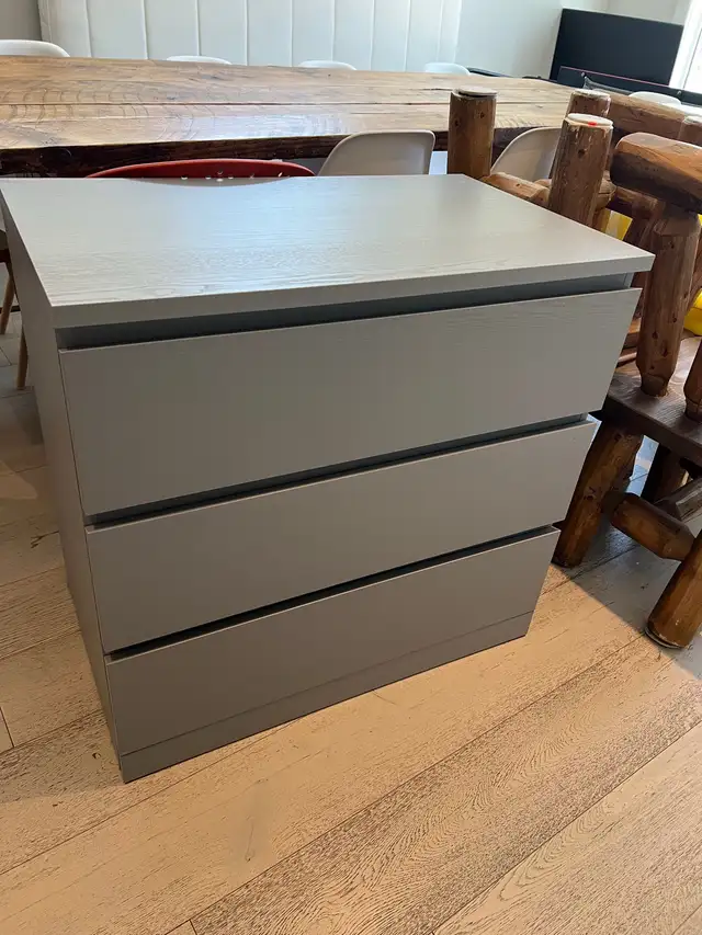 IKEA Malm 3-Drawer Dresser - Excellent - Photo 2