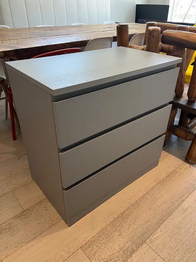 IKEA Malm 3-Drawer Dresser - Excellent - Photo 3