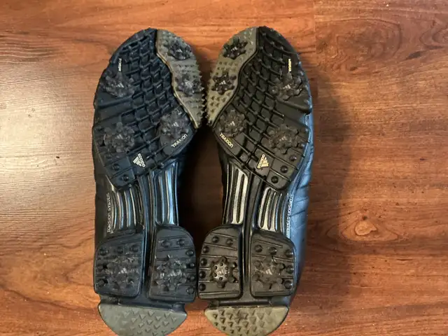 Two Golf Shoes - Photo 2