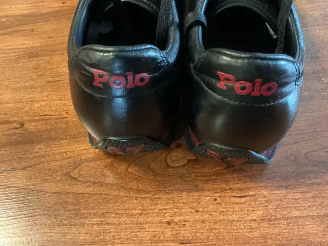 Two Golf Shoes - Photo 4