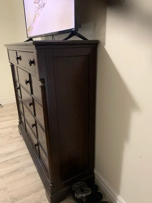 bedroom dresser - Photo 3