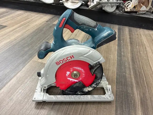 Bosch CCS180 Circular Saw