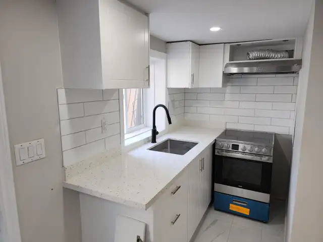 $1650 plus utilities Renovated &Spacious 2 bedrooms - Photo 4