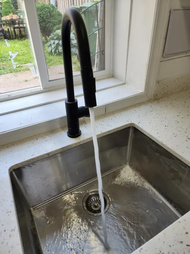 $1650 plus utilities Renovated &Spacious 2 bedrooms - Photo 5