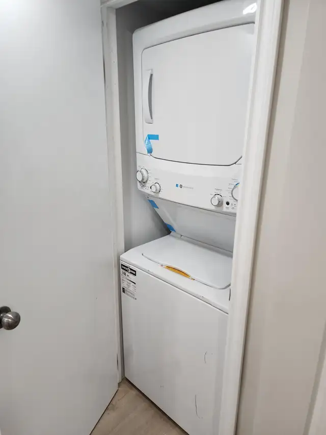 $1650 plus utilities Renovated &Spacious 2 bedrooms - Photo 11