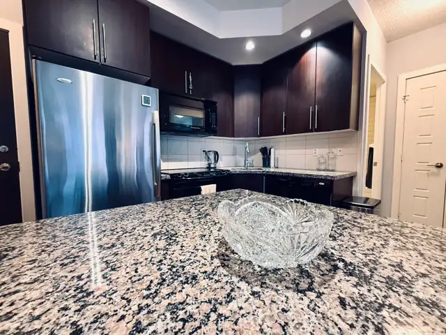 Great  1 Bedroom in The James Cooper Mansion by Tridel - Photo 6