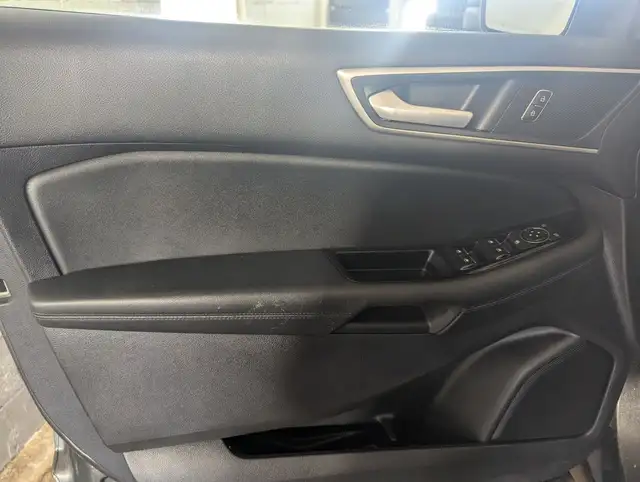 2019 Ford Edge SEL WITH NEW TIRES! - Photo 15