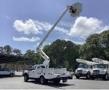 2019 Ford F550 Altec AT37G Bucket Truck - Photo 4