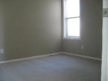 Beautiful Westside Two-Bedroom House (Top Floor, Private Yard) - Photo 9