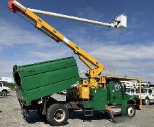 2018 Freightliner M2-106 Altec LR7-60E70 Bucket Truck - Photo 3
